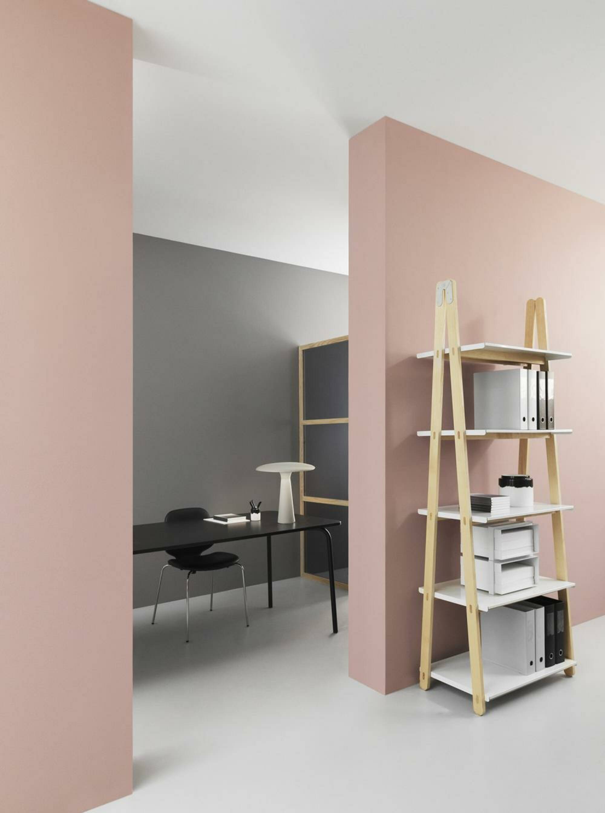 / We Love Pink