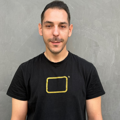 NIKOS TSILIKAS